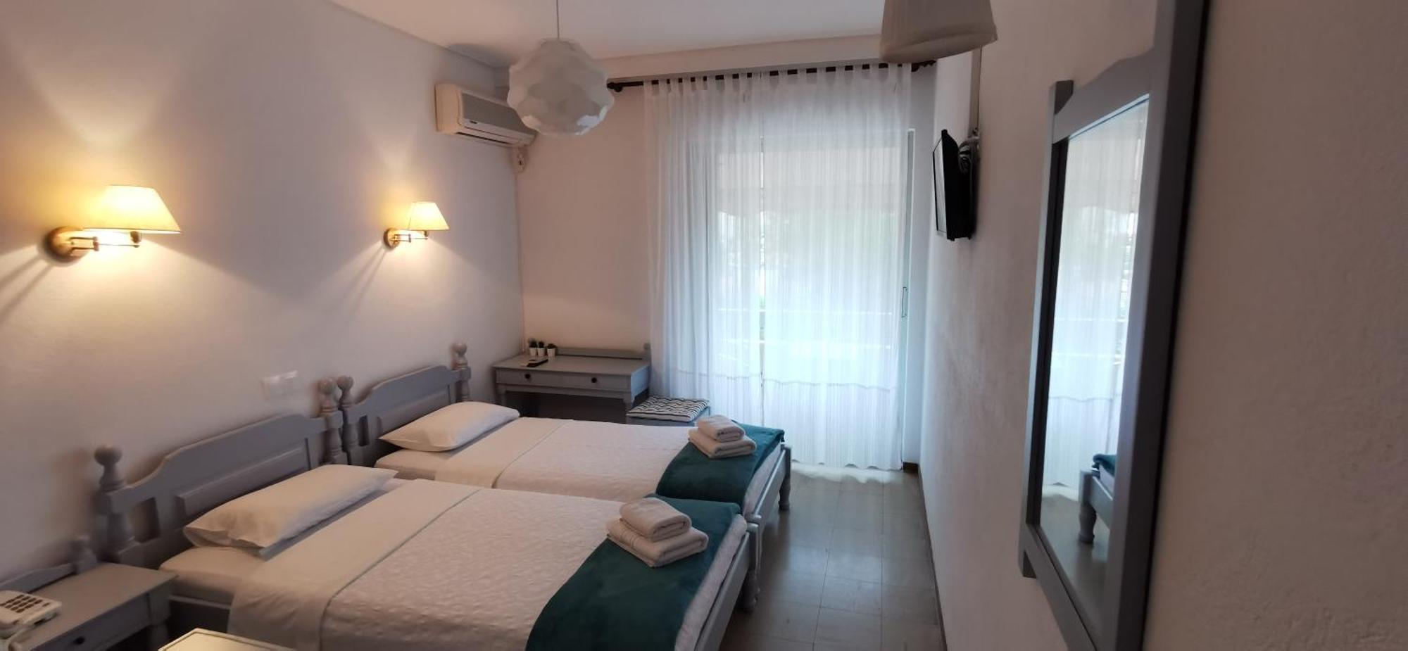 Hotel Rania Loutra Edipsou  Room photo